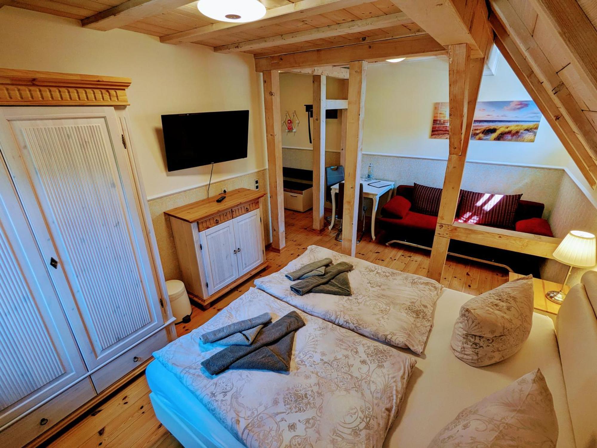 Strandhotel Lindequist ゼリン エクステリア 写真