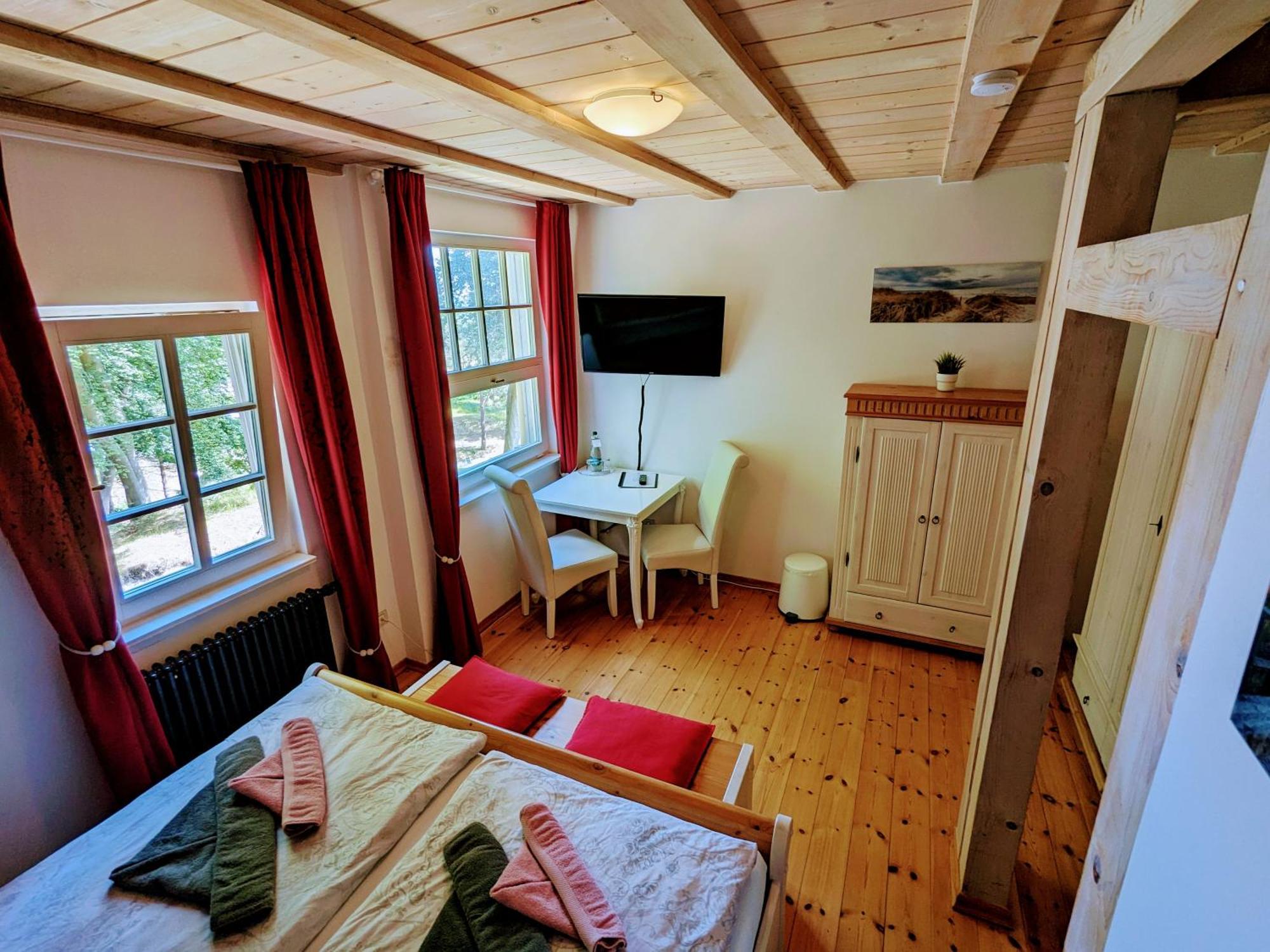 Strandhotel Lindequist ゼリン エクステリア 写真